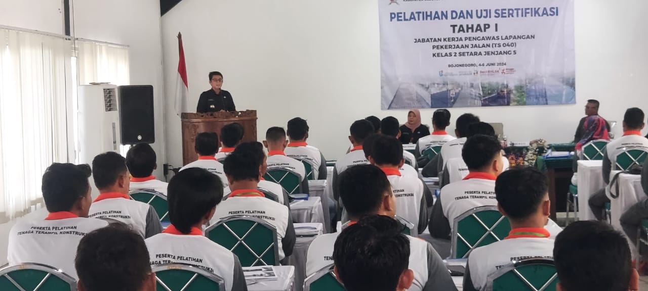 Pelatihan dan Uji Sertifikasi Tenaga Kerja Konstruksi Jabatan Kerja Pengawas Lapangan