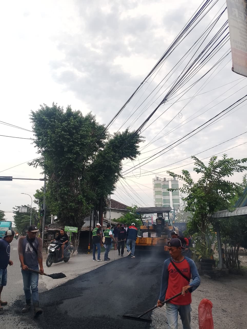 Kegiatan Rehabilitasi Jalan Kabupaten